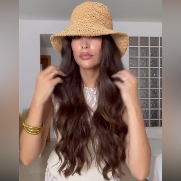 Contrast woven bucket hat 2024 - Picture 7 of 8